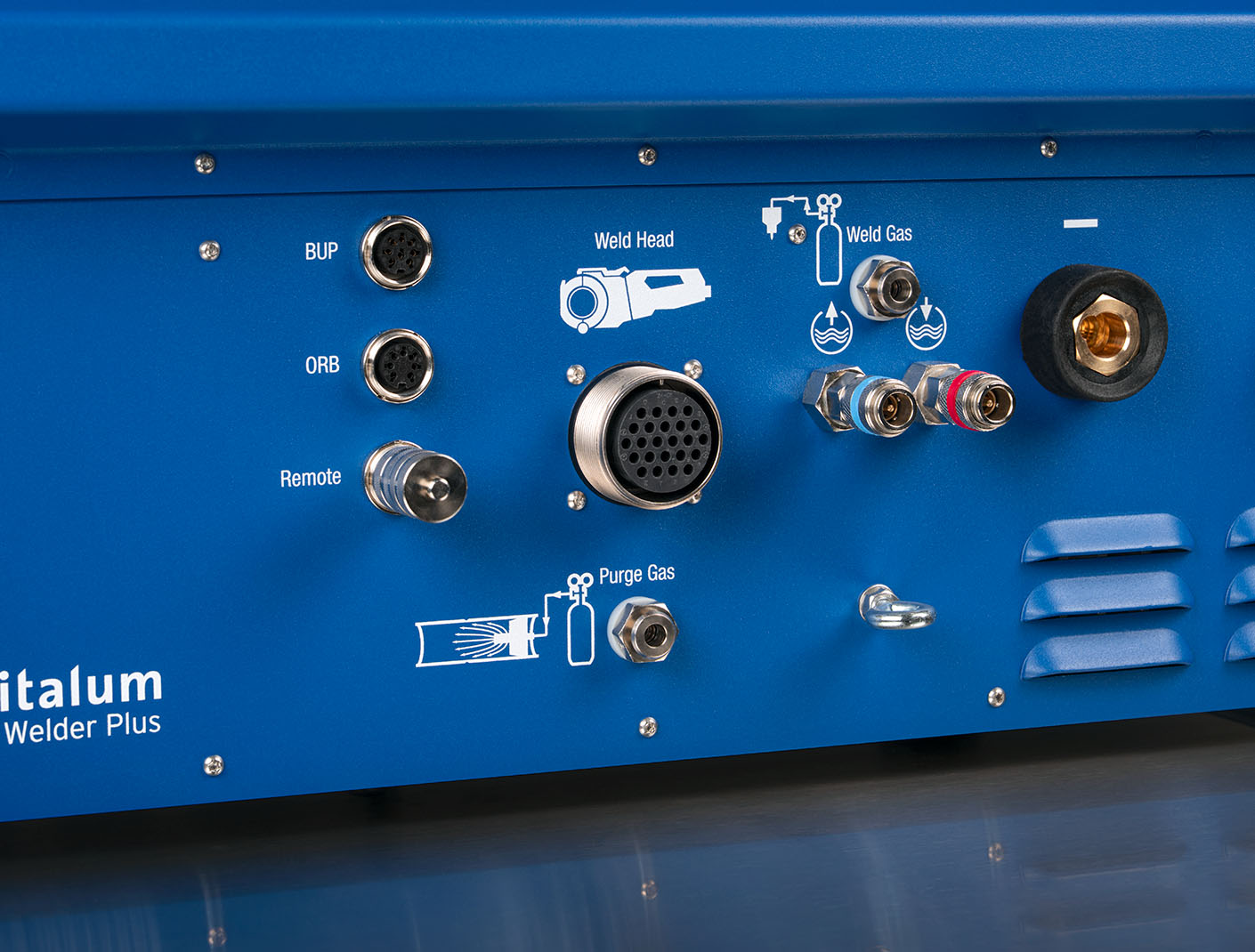 Khu vực cổng kết nối trên thiết bị hàn orbital Smart Welder Plus của Orbitalum